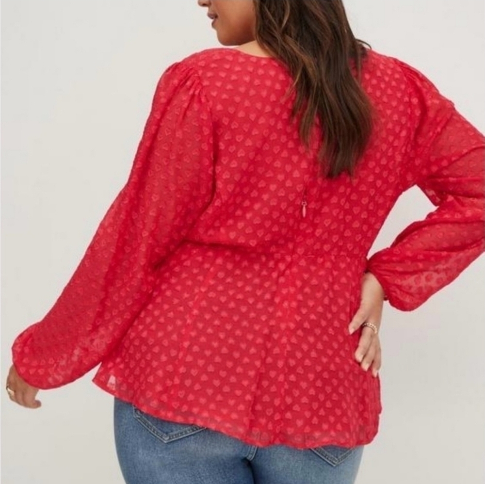 Torrid Red Peplum Chiffon Heart Clip Dot Flowy Sheer Blouse, Size 2x - Picture 3 of 10